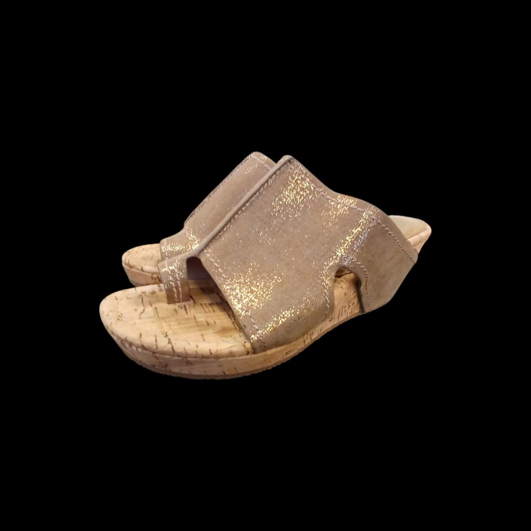 Donald Pliner "Gerie" Sandal Size 6M