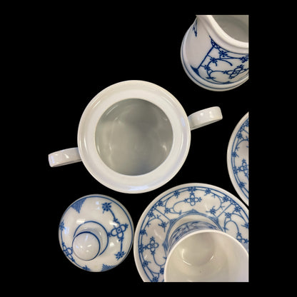 15 Piece Bareuther Waldsassen Blue and White Tea Service Set of 6 with Cream and Sugar
