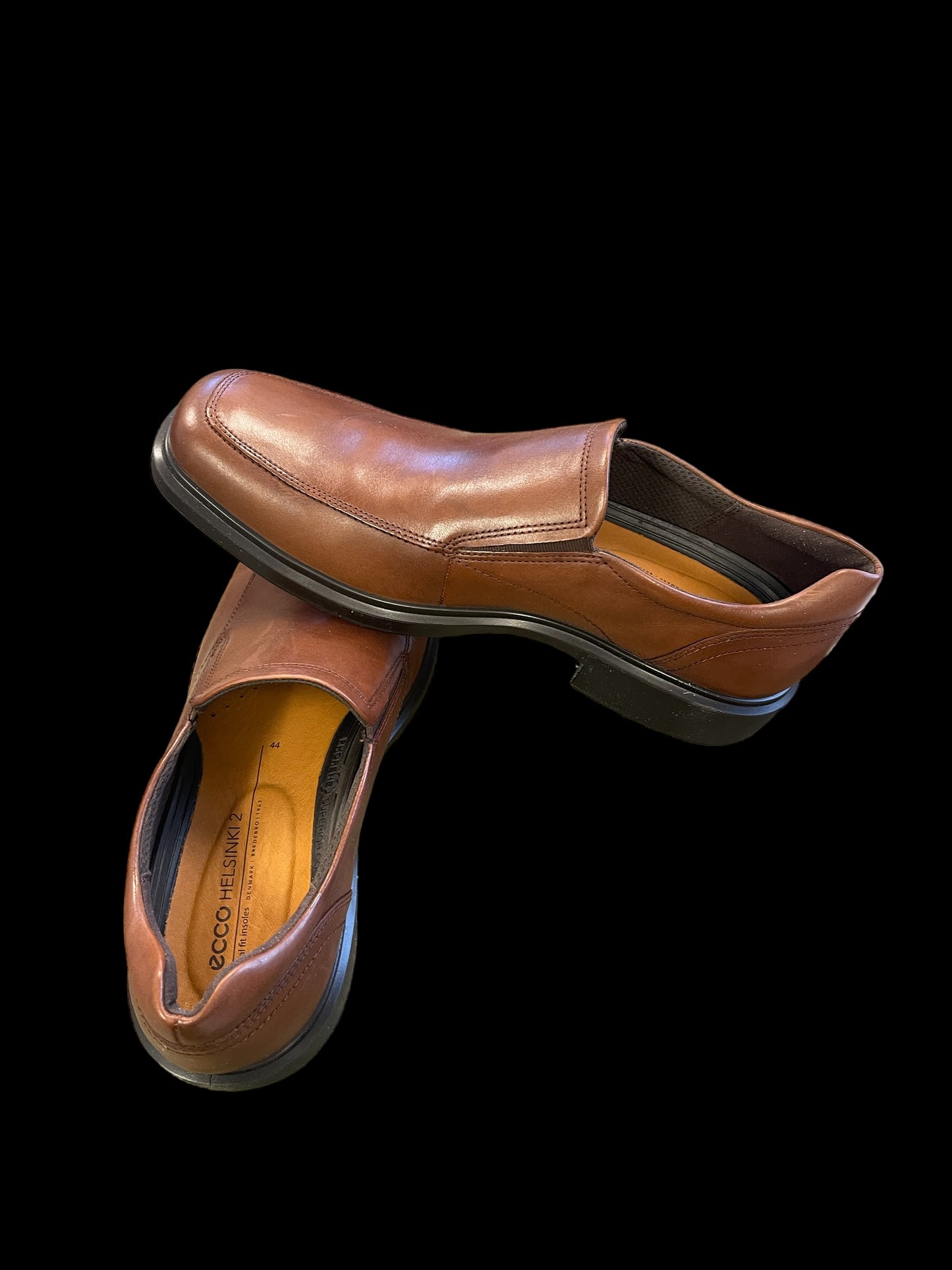 Men's Echo Brown Helsinki Slip on Shoe Size 44