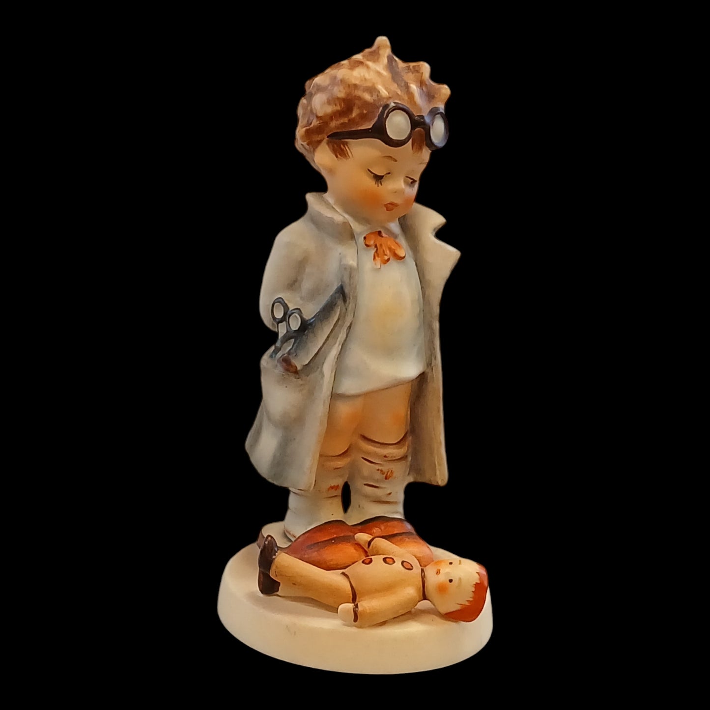 Hummel Doctor Figurine #127