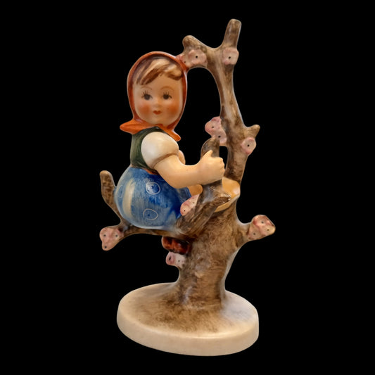 Hummel Girl in an Apple Tree #741