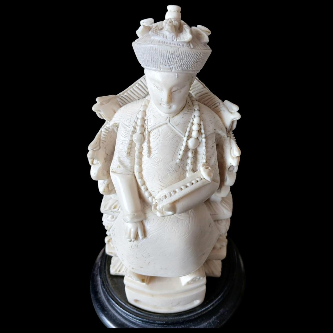 Chinese Emperor and Empress Figurine Pair