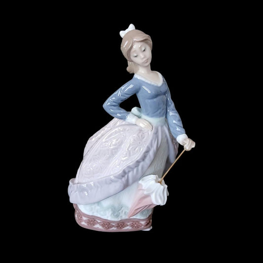 Lladro "Evita" Figurine #5212